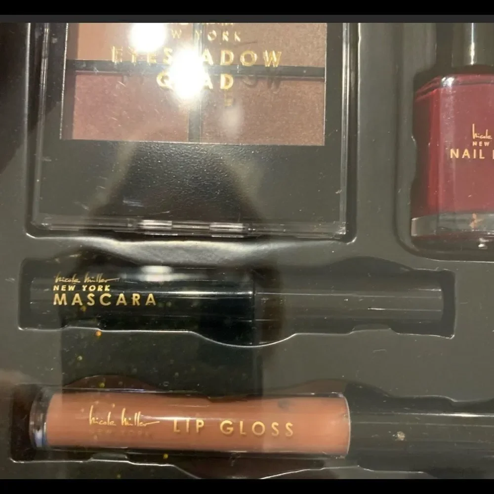 🎉1 hr sale 🎉Make up set bundle 3 set ❤️📦